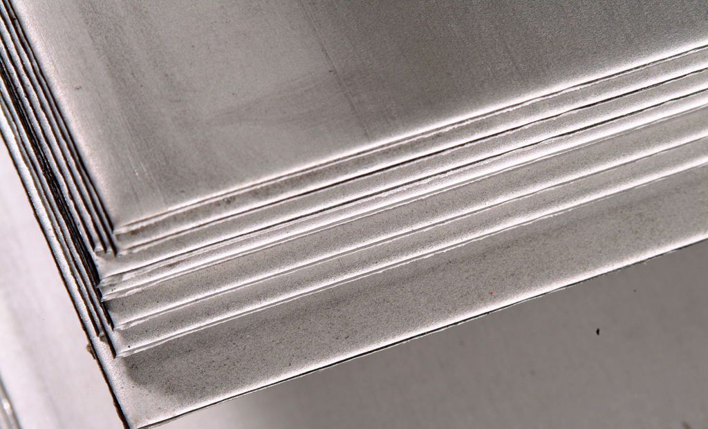 How Does Our Stainless Steel Plate Get Food Onto Your Plate